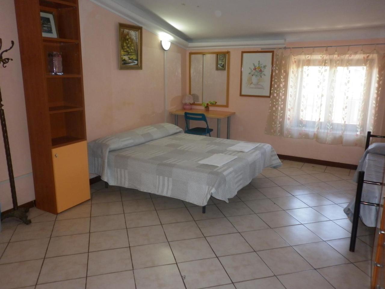 Roma Inn 2000 Bagian luar foto