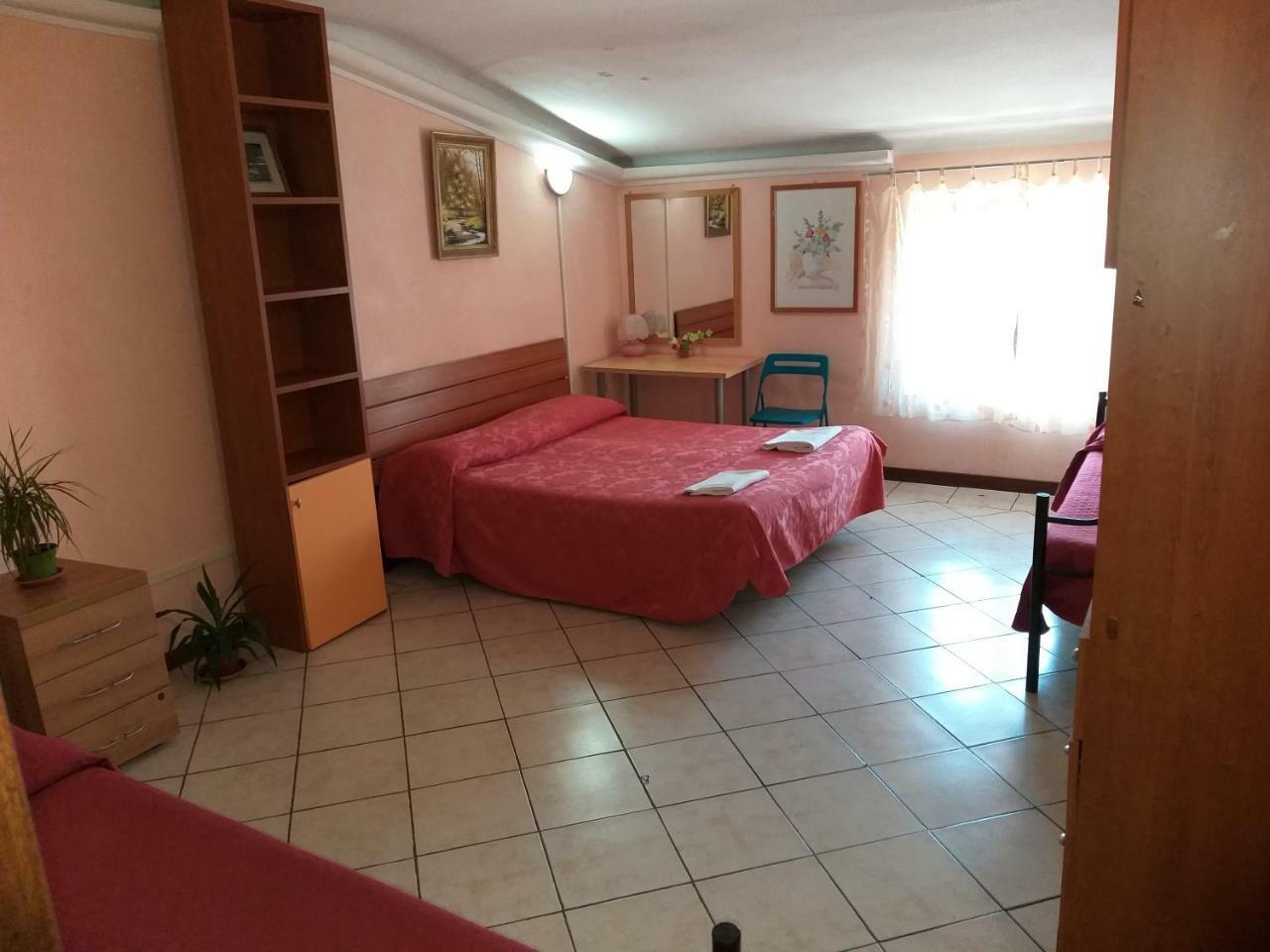 Roma Inn 2000 Bagian luar foto